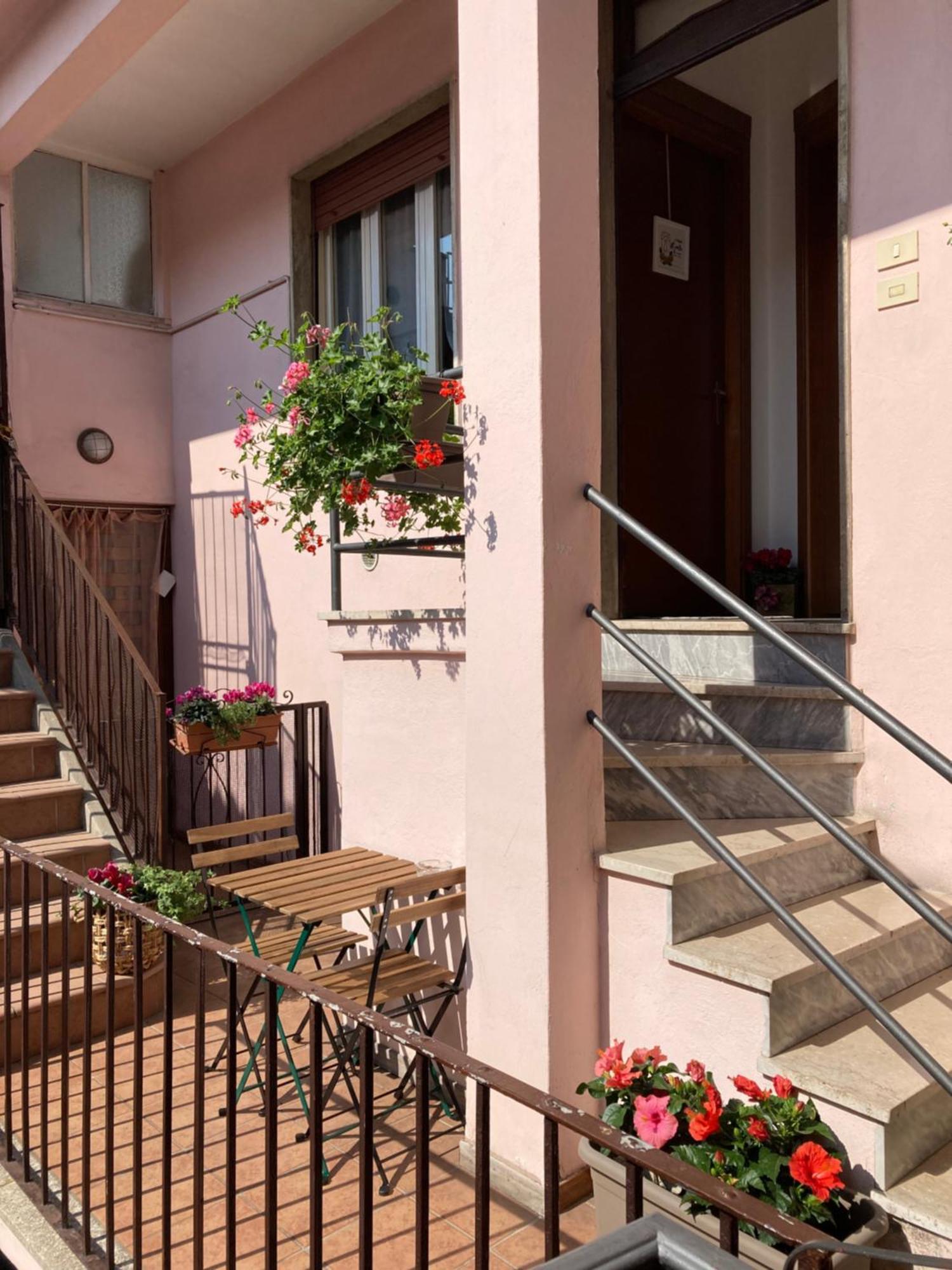 Casa Mirella Apartment Lovere Exterior photo
